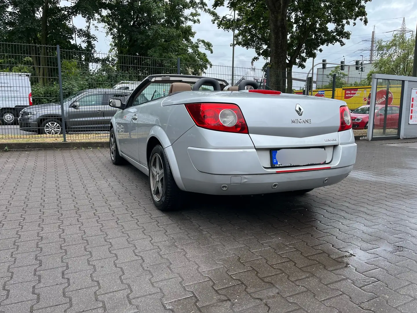 Renault Megane 1.9 dCi Coupe-Cabriolet - 1