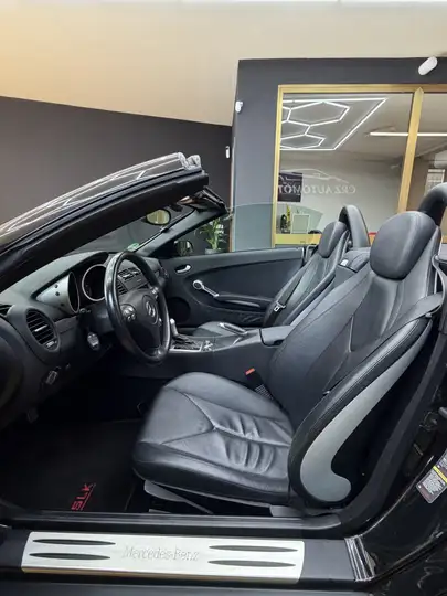 Mercedes-Benz SLK 350 ASI-BOOK SERVICE-XENO-FULL BLACK — foto 7