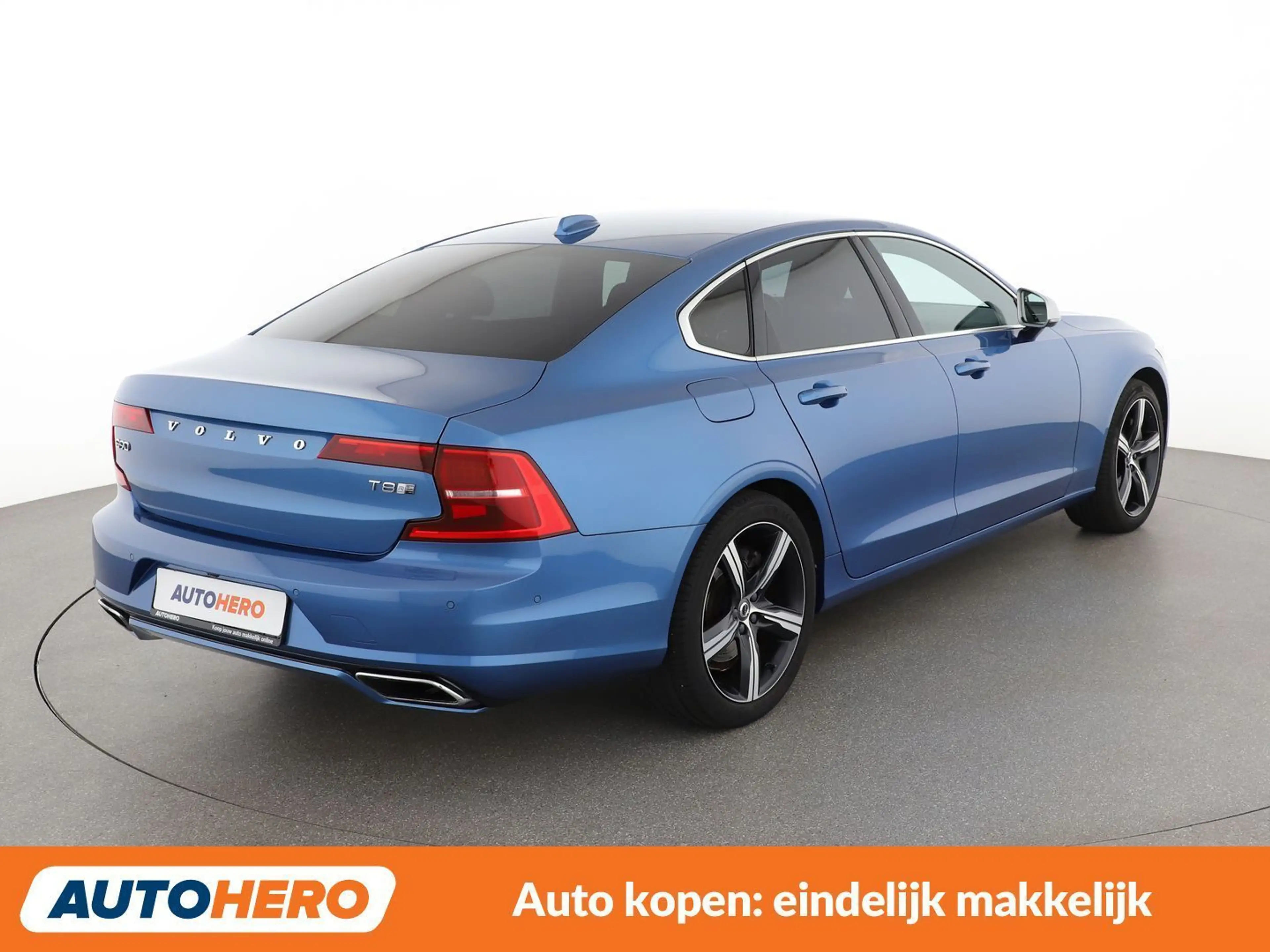Volvo S90 2.0 T8 Plug-in Hybrid R-Design AWD — photo 6