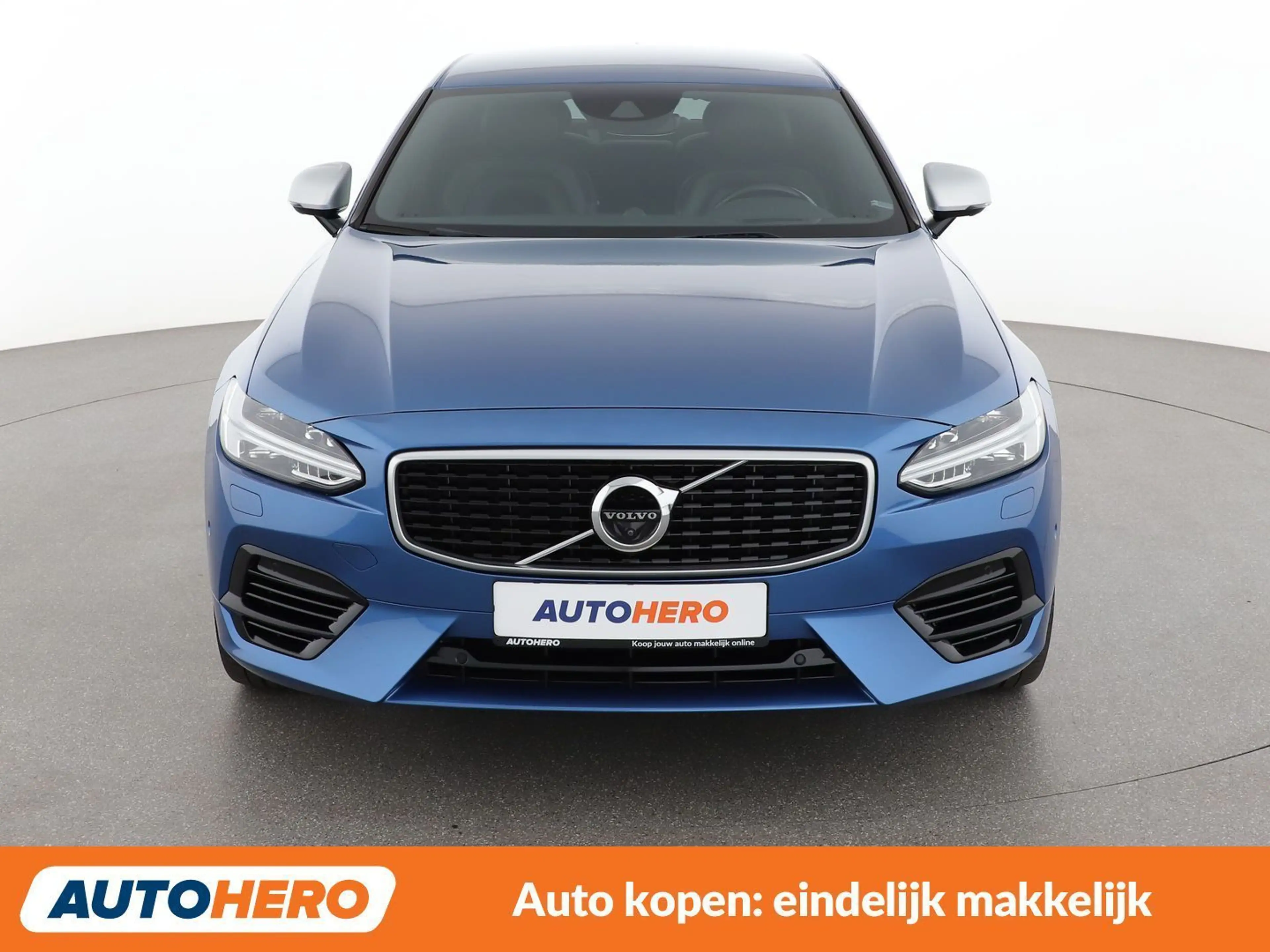 Volvo S90 2.0 T8 Plug-in Hybrid R-Design AWD — photo 9