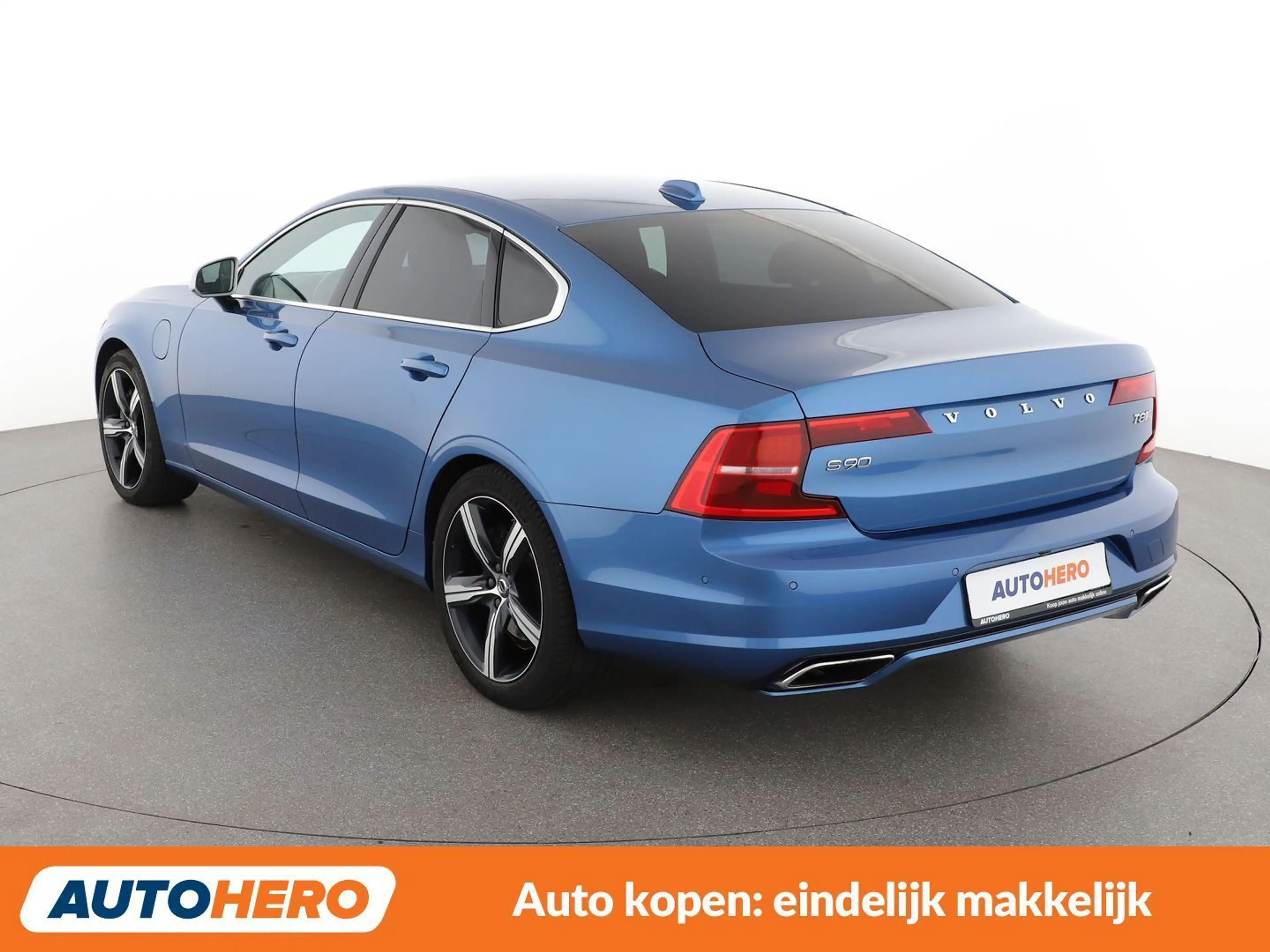 Volvo S90 2.0 T8 Plug-in Hybrid R-Design AWD — photo 4