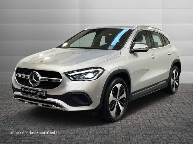 Mercedes-Benz GLA 250 e plug-in hybrid(e eq-power) Sport Plus auto