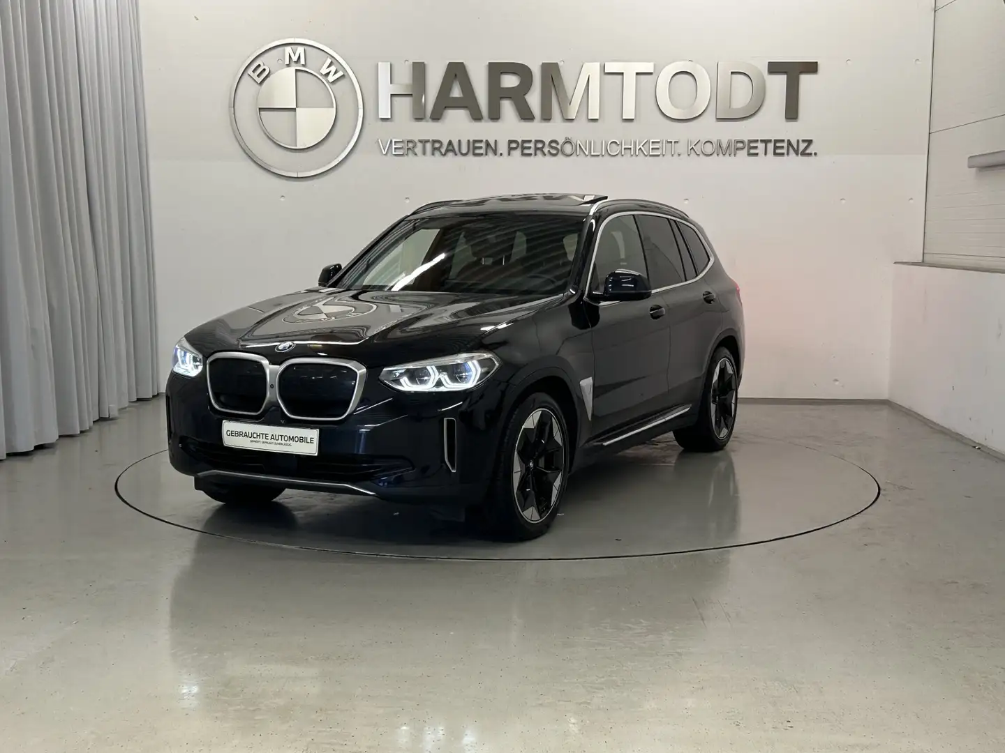 BMW iX3 *Impressive / AHK / HUD / Harman Kardon* Schwarz - 2