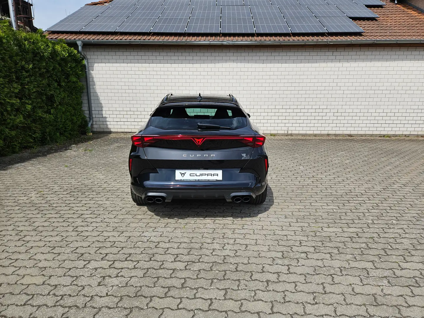 CUPRA Formentor VZ 2.0 TSI 4Drive  *Extreme , AHZV, Matrix LED* Zwart - 2