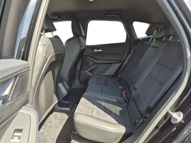 BMW 2 Series view 7