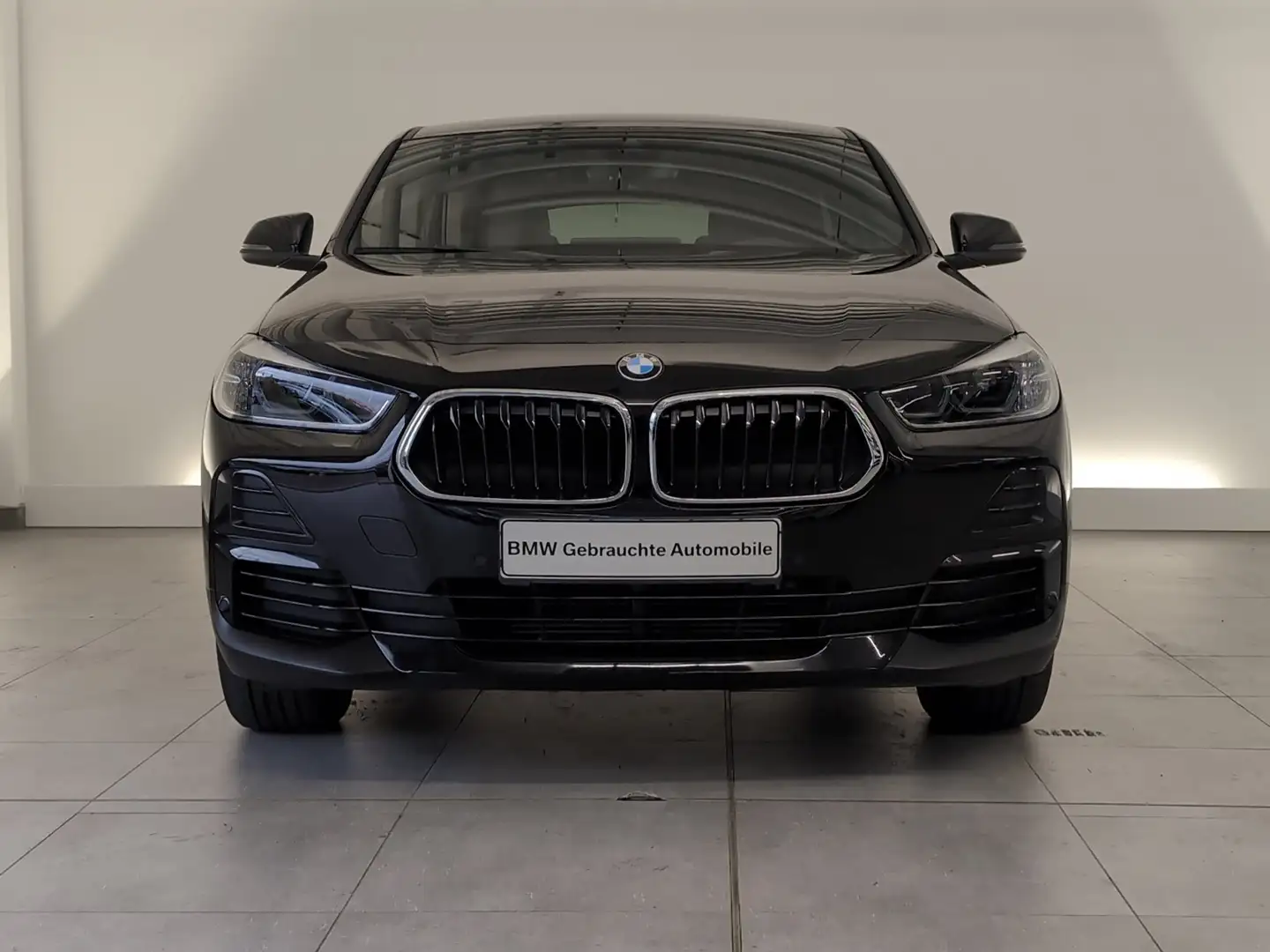 BMW X2 sDrive18i Advantage HUD/RFK/SHZ HUD/RFK/SHZ Schwarz - 2