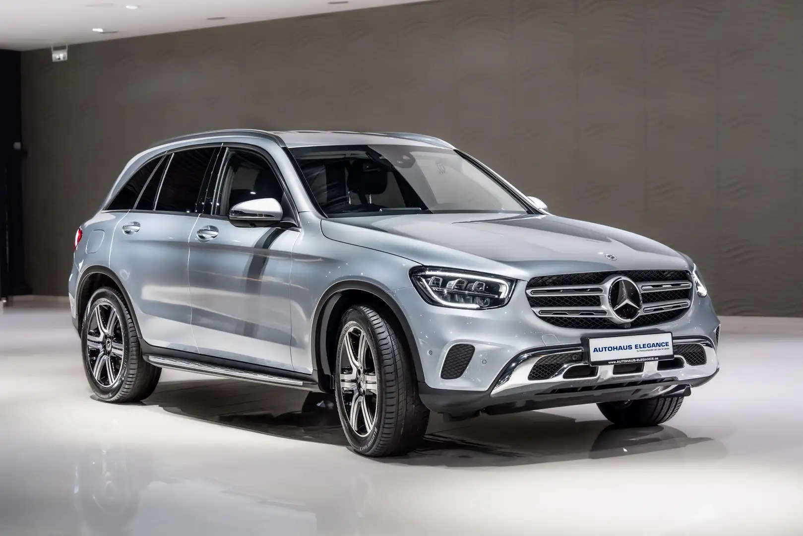 Mercedes-Benz GLC 400 d 4Matic*LUFT*1.HD*360*EXCL.INT*LEDER* Gris - 2