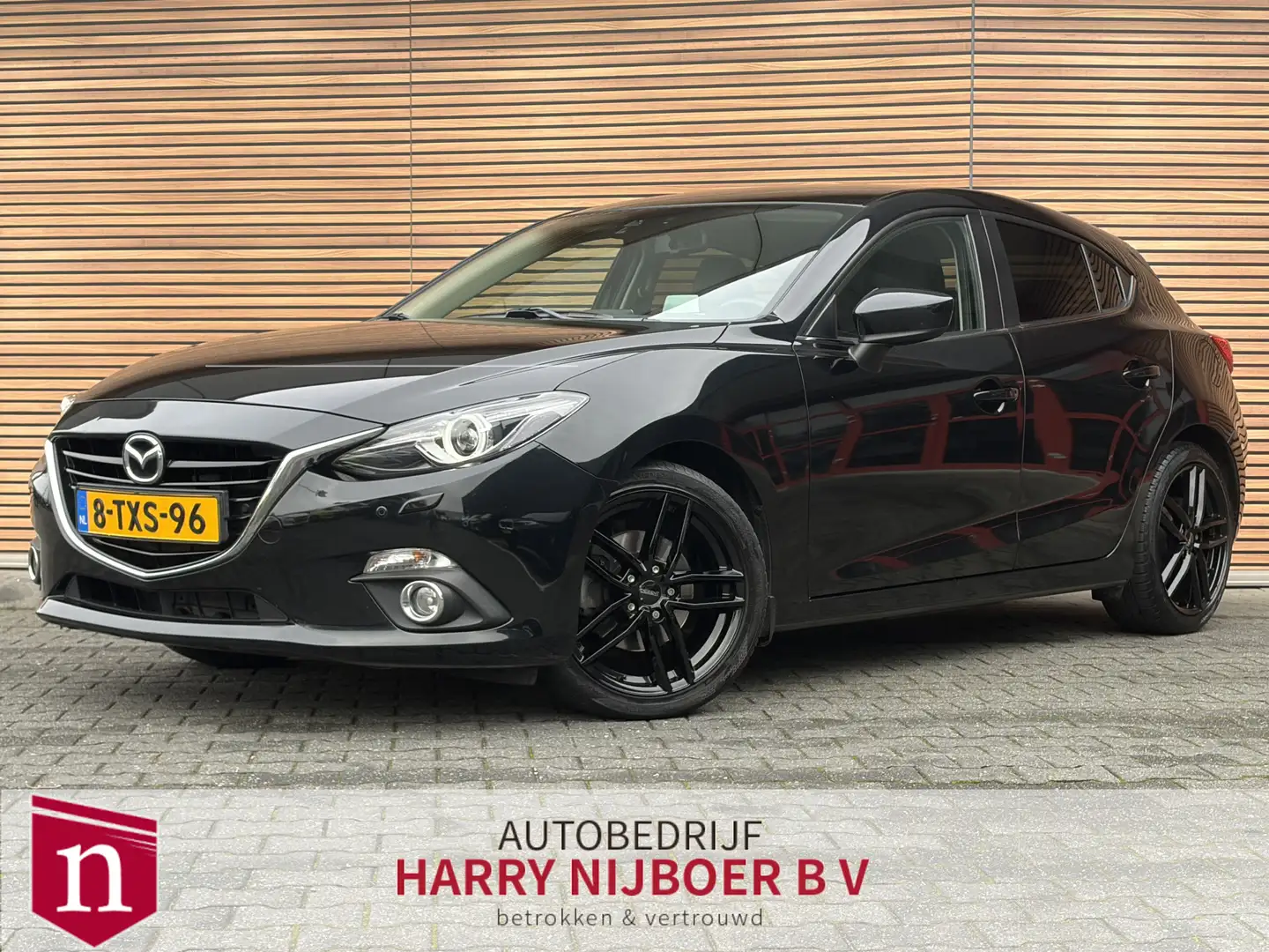Mazda 3 2.0 GT-M Navigatie / Trekhaak / Cruise Zwart - 1
