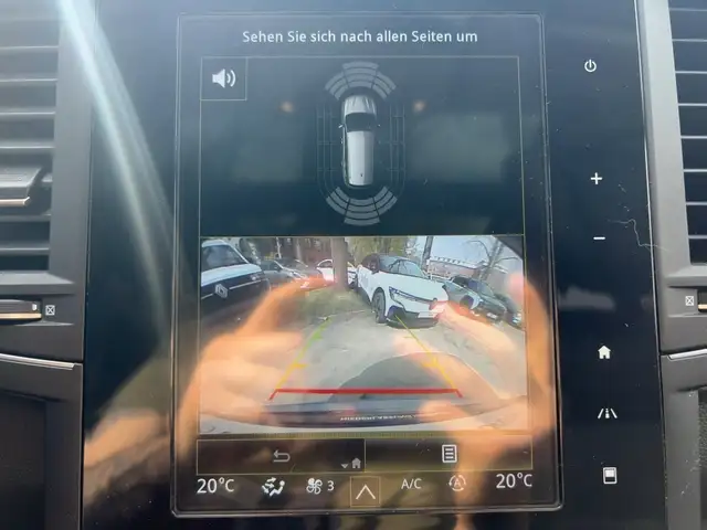 Renault Koleos view 13