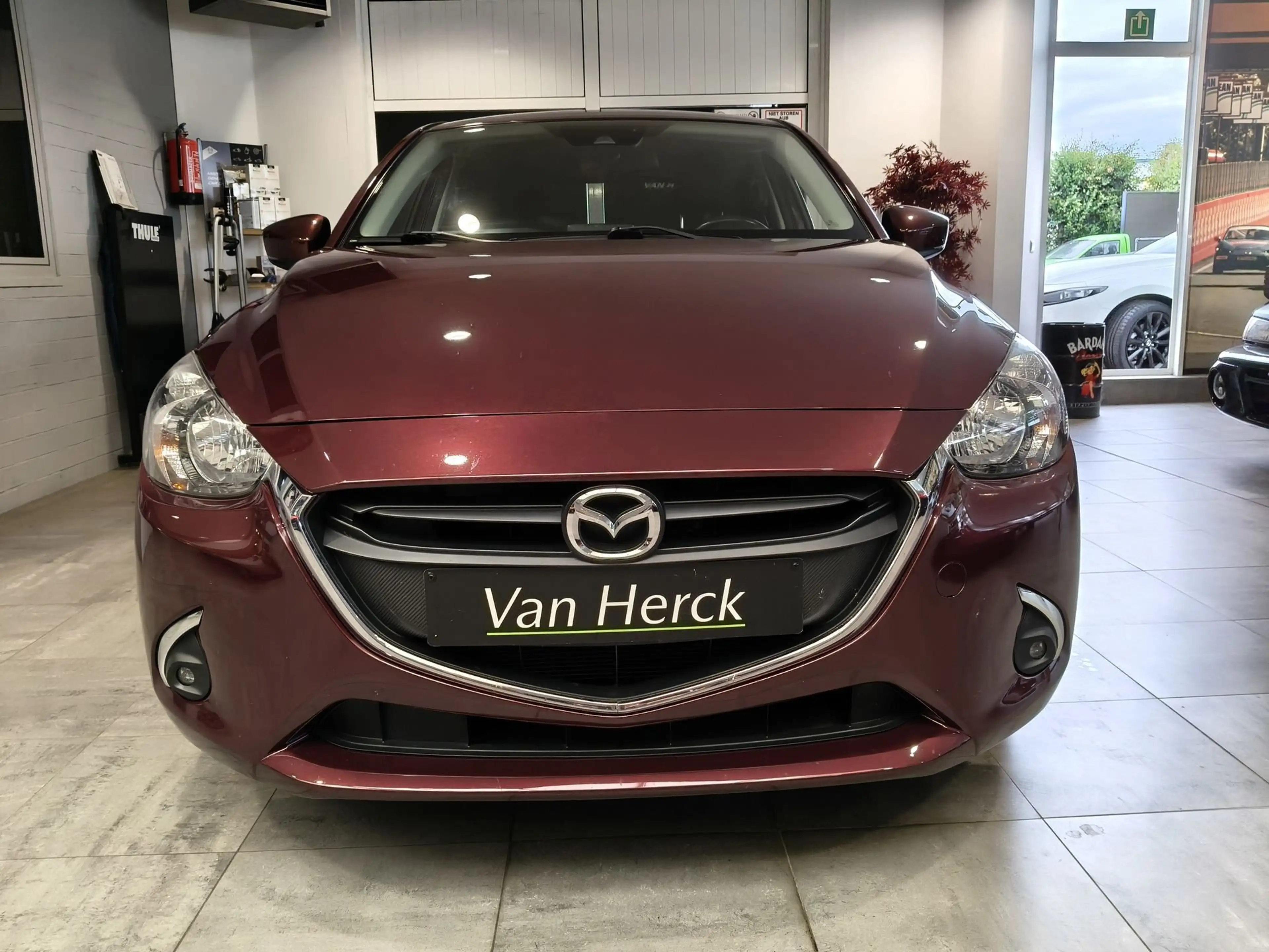Mazda 2 1.5 SKYACTIV-G Hakoné — photo 2