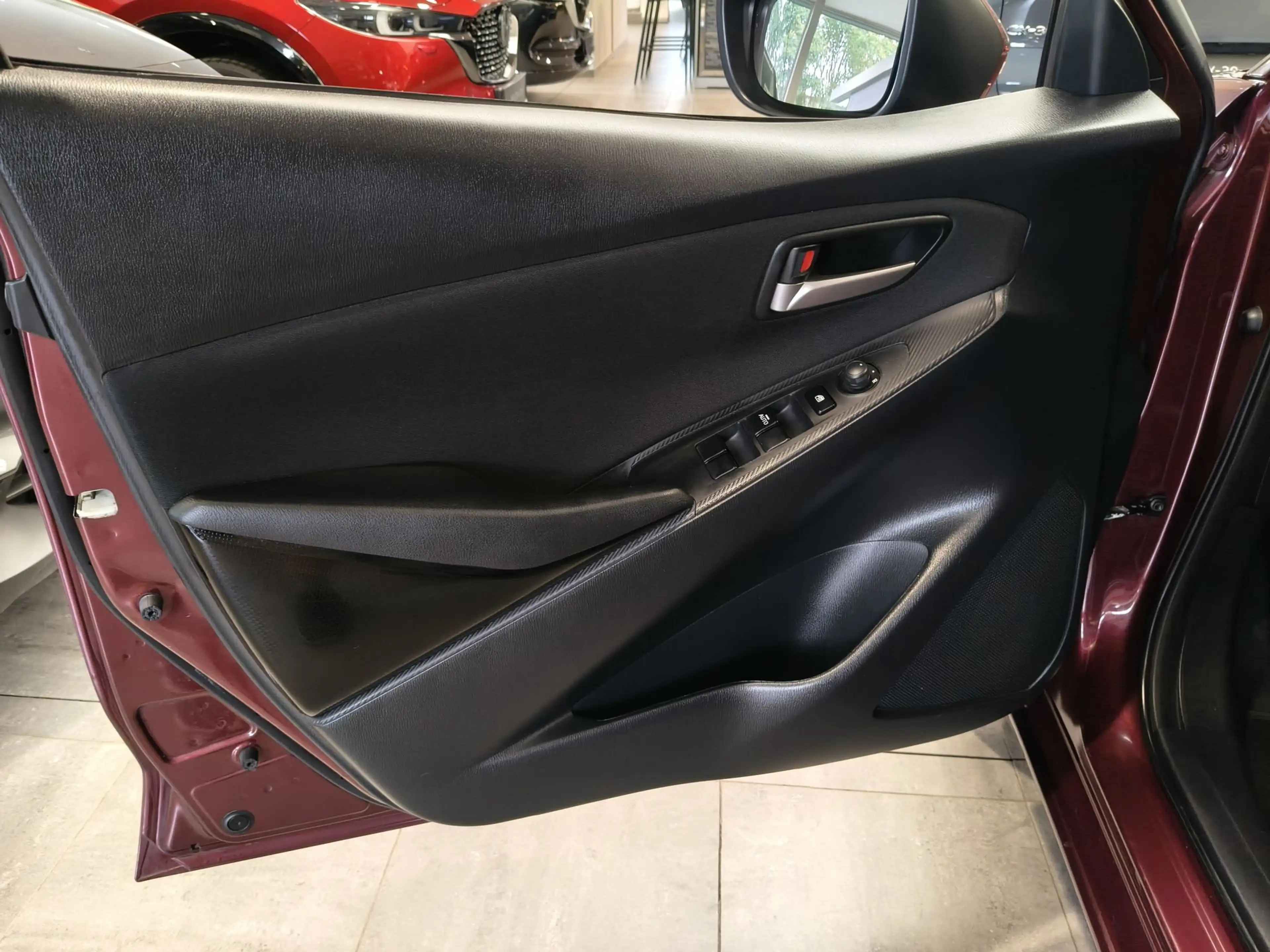 Mazda 2 1.5 SKYACTIV-G Hakoné — photo 14