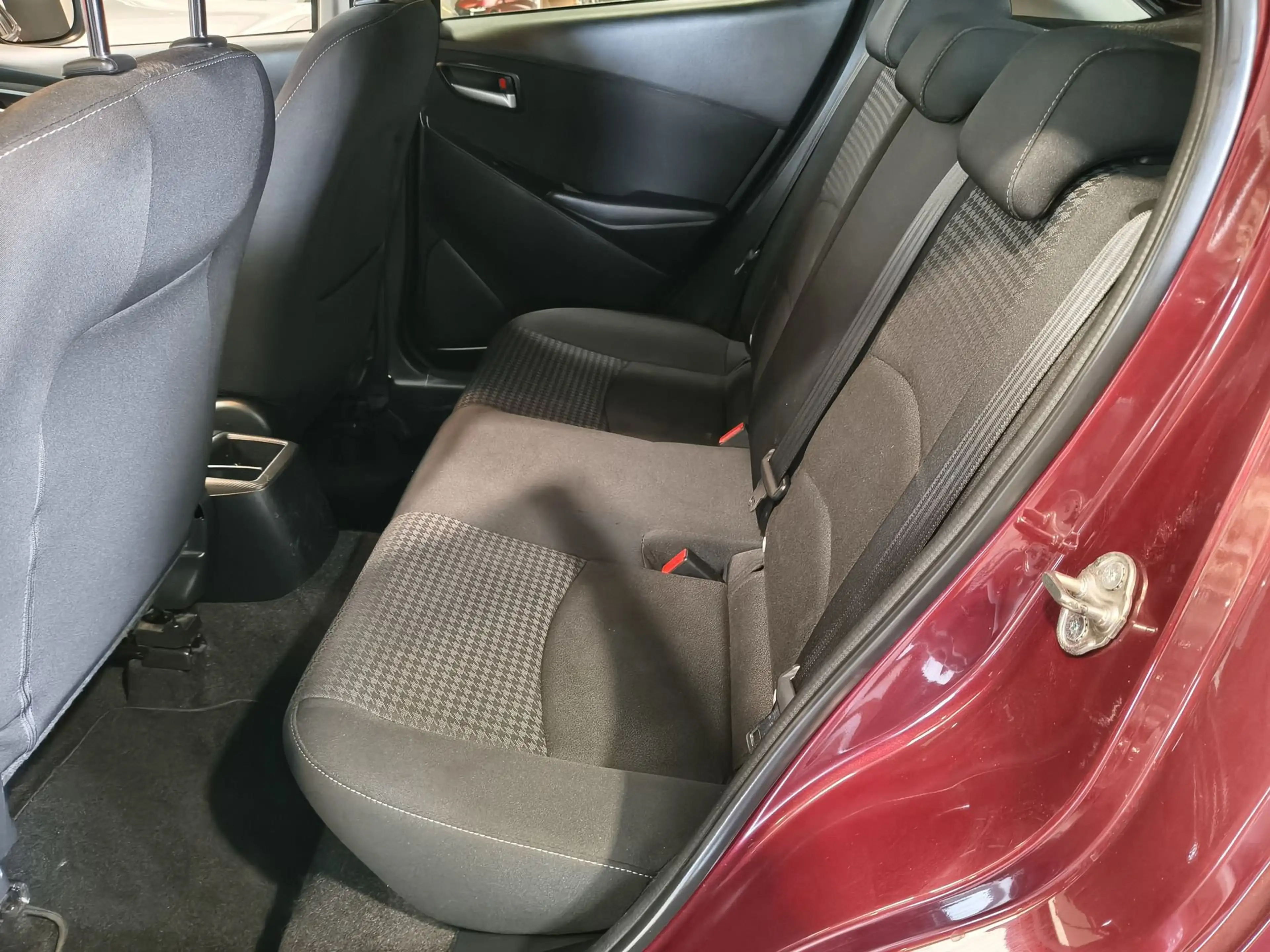 Mazda 2 1.5 SKYACTIV-G Hakoné — photo 13