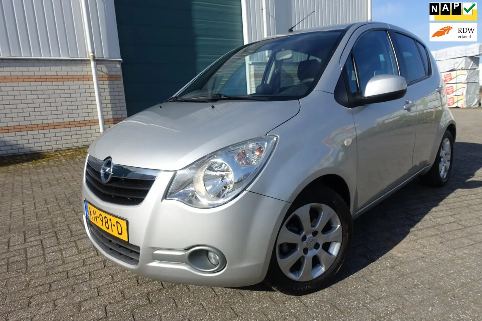 Opel Agila 1.2 Edition - vol automaat - lage km stand -all se Grijs - 1