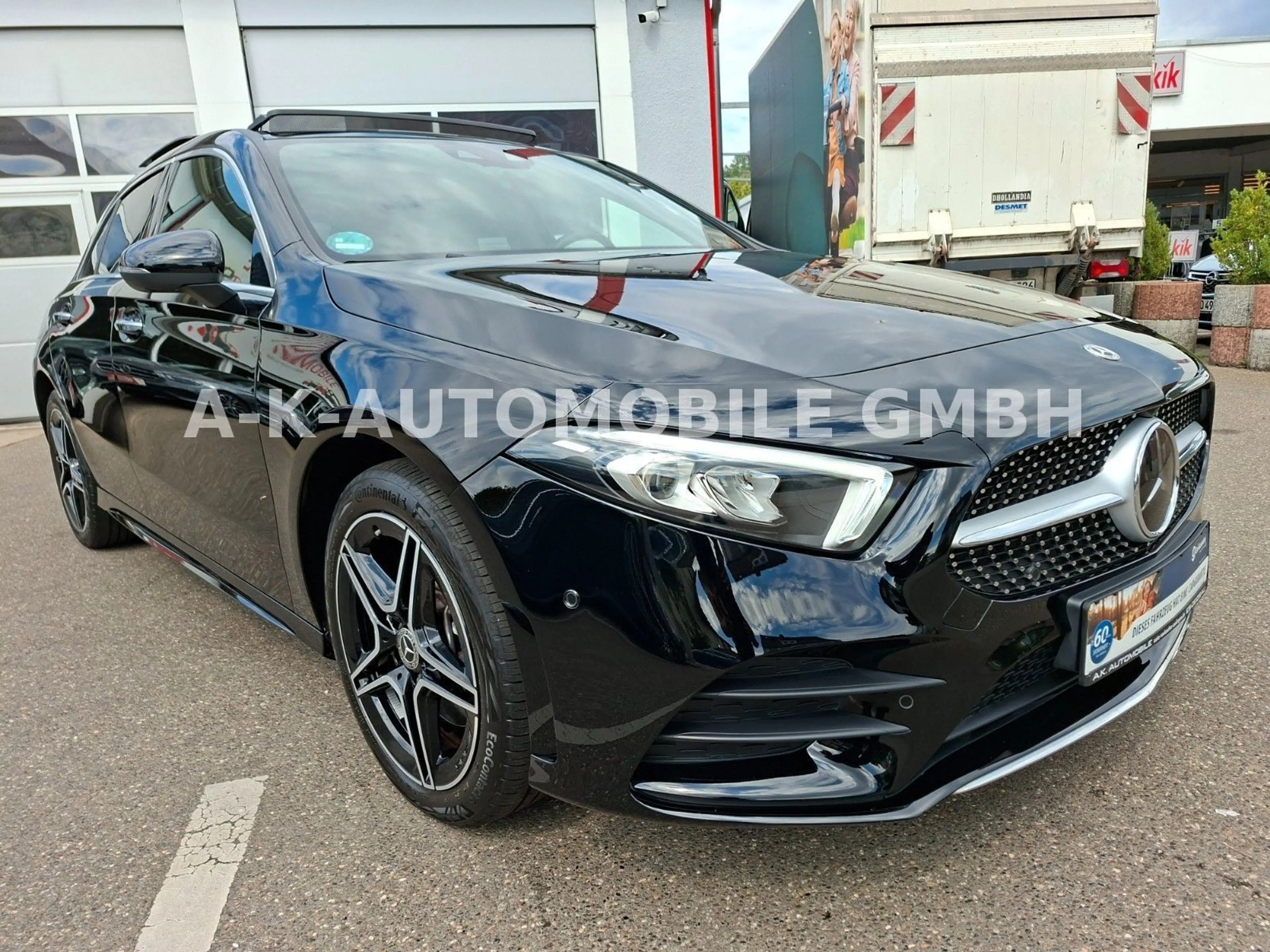 Mercedes-Benz A 250 e AMG Line — photo 4