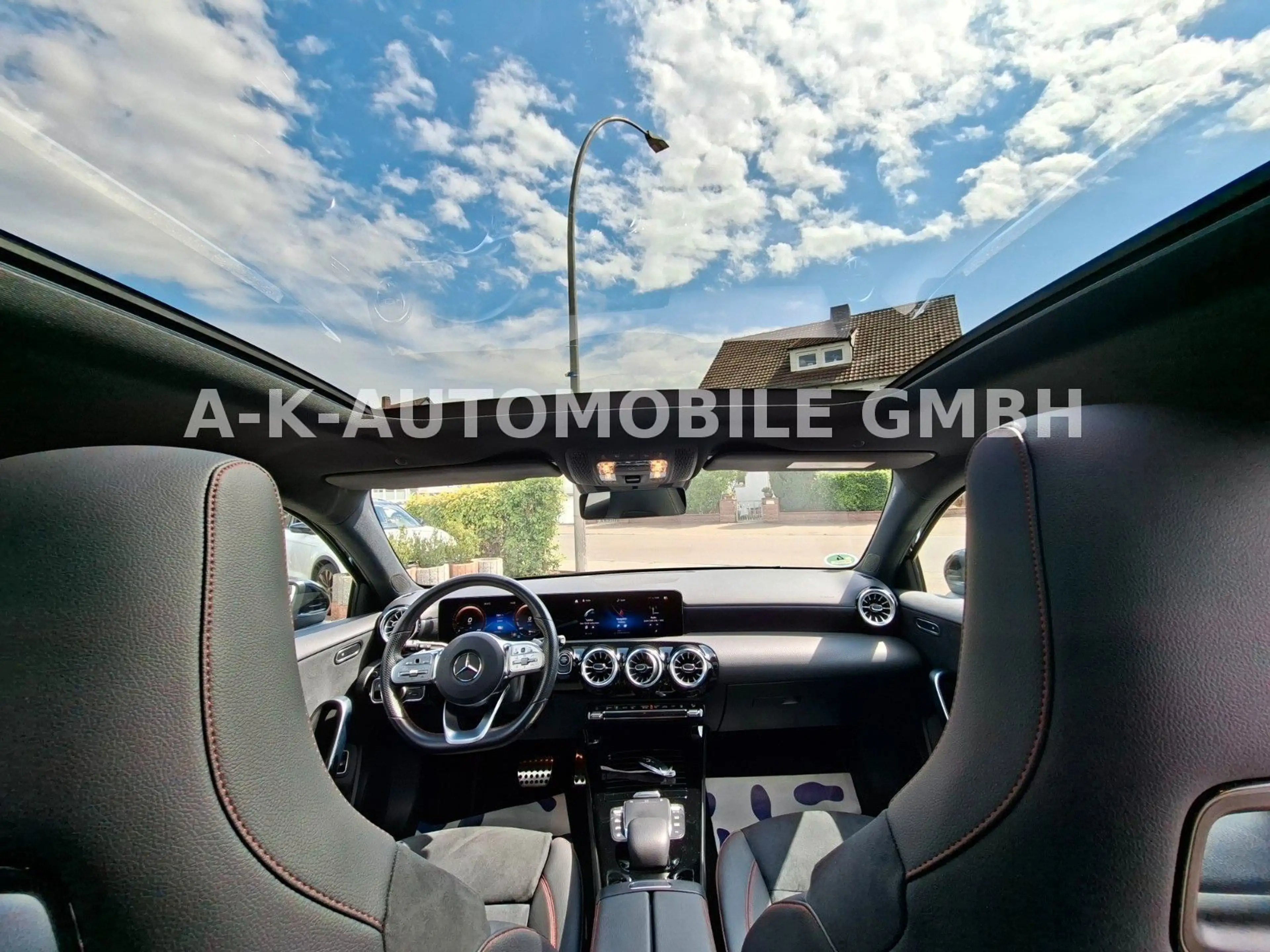 Mercedes-Benz A 250 e AMG Line — photo 5