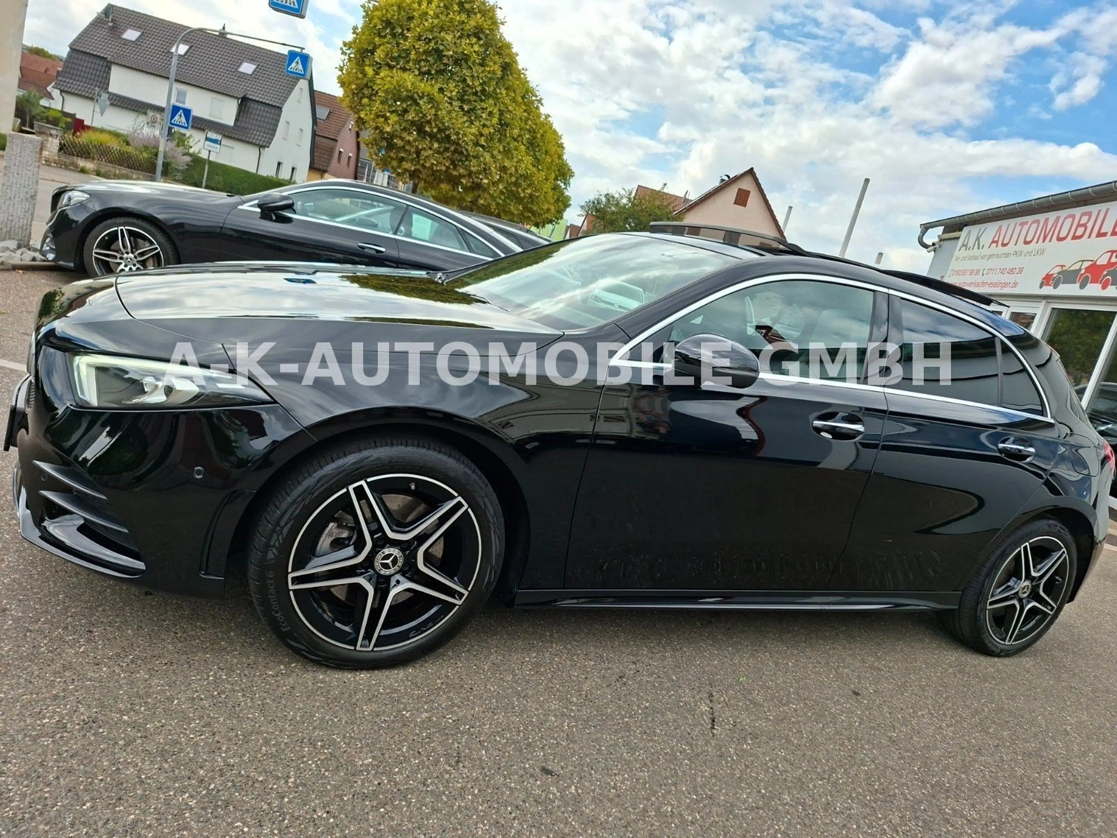 Mercedes-Benz A 250 e AMG Line — photo 6