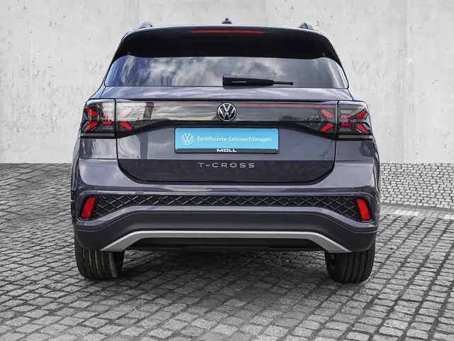 Volkswagen T-Cross view 6