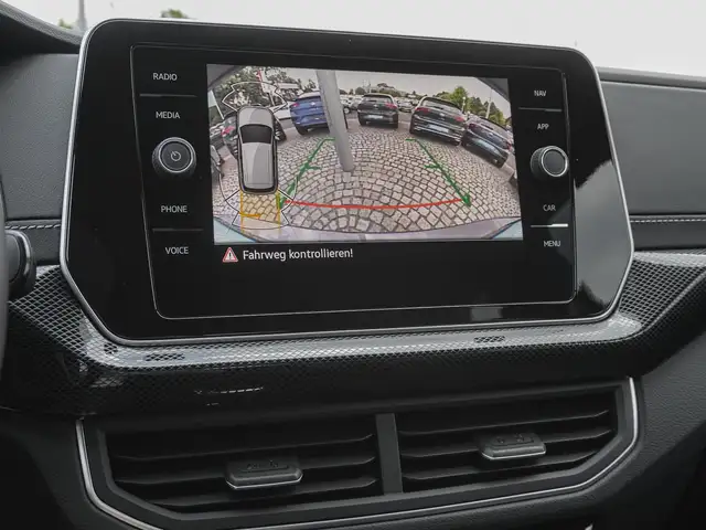 Volkswagen T-Cross view 13