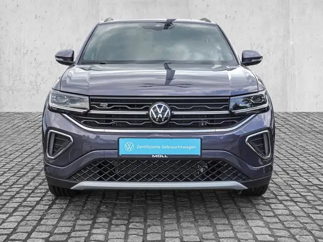 Volkswagen T-Cross view 3