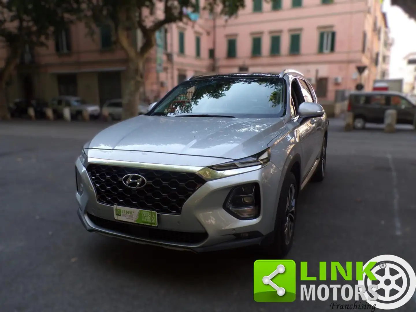 Hyundai SANTA FE 2.2 CRDi 4WD A/T 7 posti Xprime con Garanzia Argento - 2