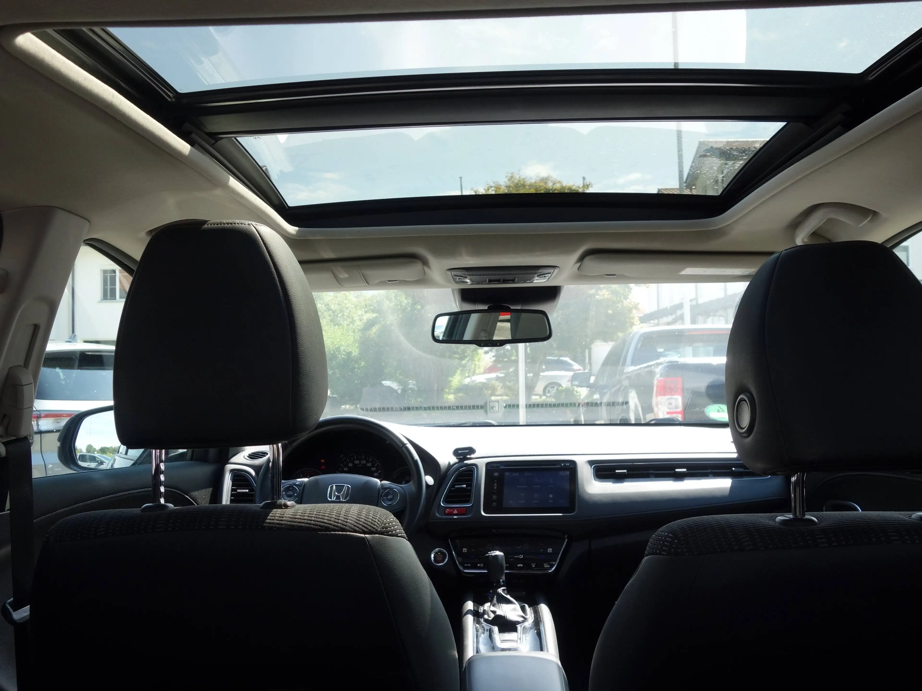 Honda HR-V Executive — photo 7
