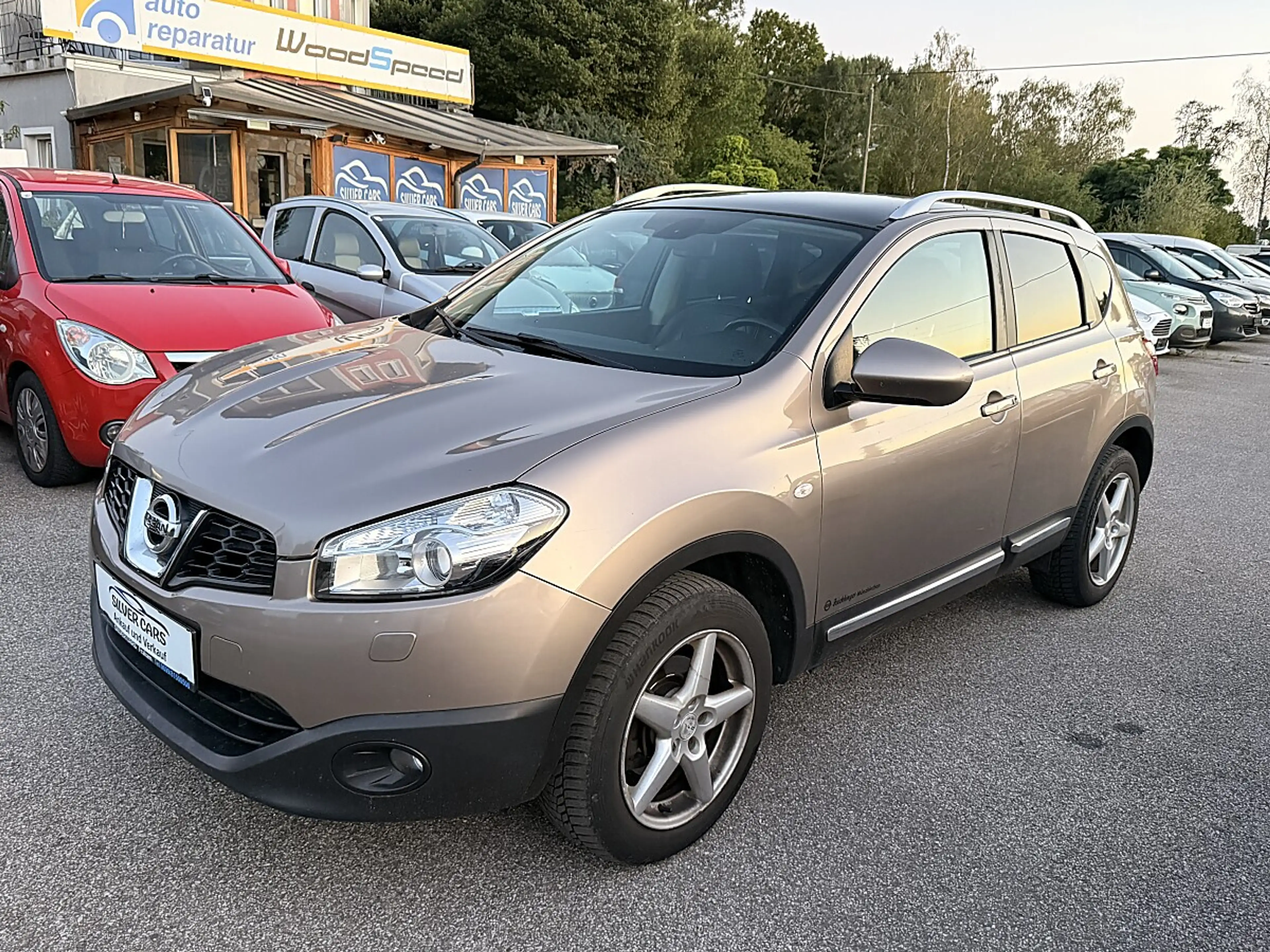 Nissan Qashqai 2.0 dCi DPF tekna 4x4 — photo 3