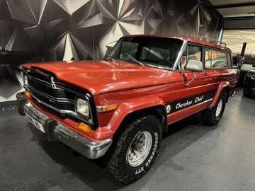 5.9 V8 CHIEF