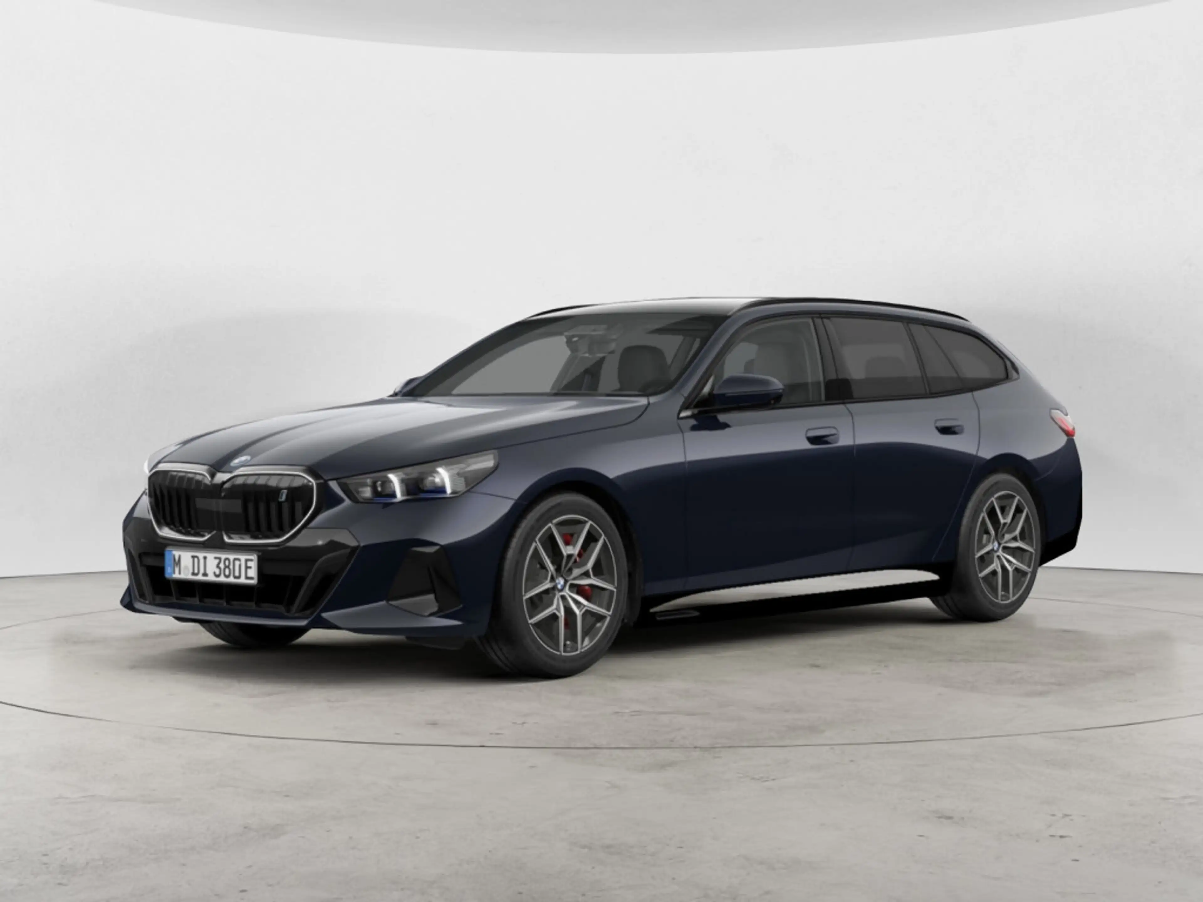 BMW i5 Touring 40 e M-Sport Pro 360° PANO LED HUD — photo 2
