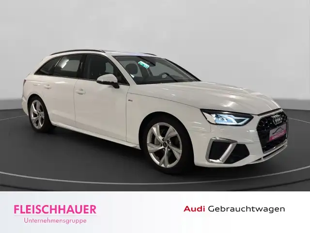Audi A4 view 9
