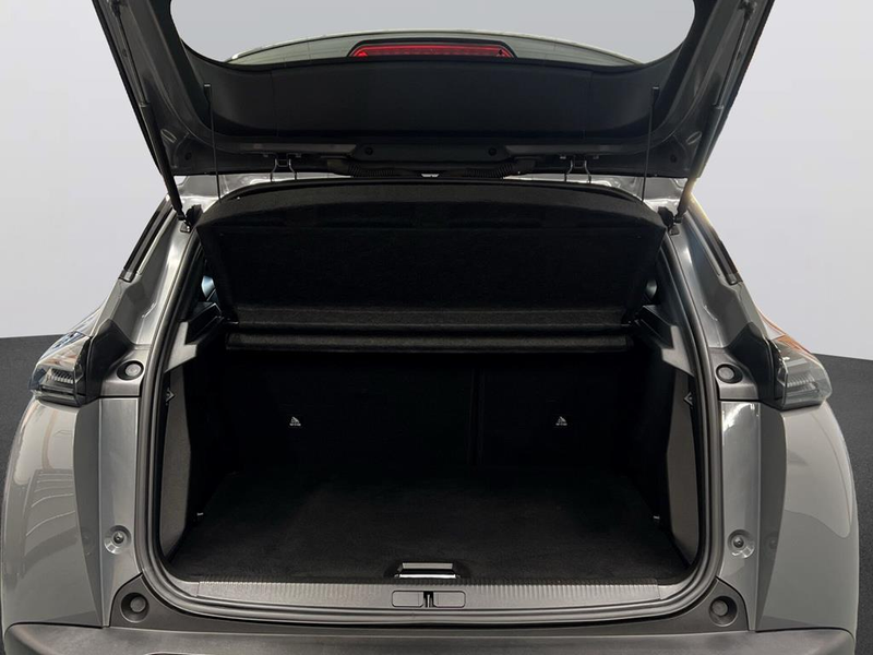 Peugeot 2008 1.2 PureTech 100 Allure — photo 6