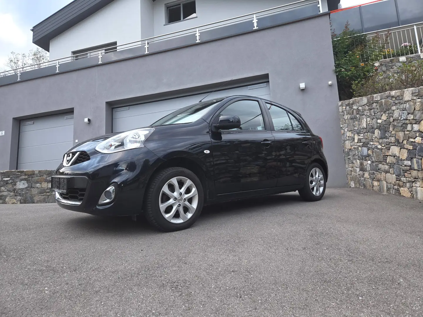 Nissan Micra Micra 1,2 Pop Schwarz - 1