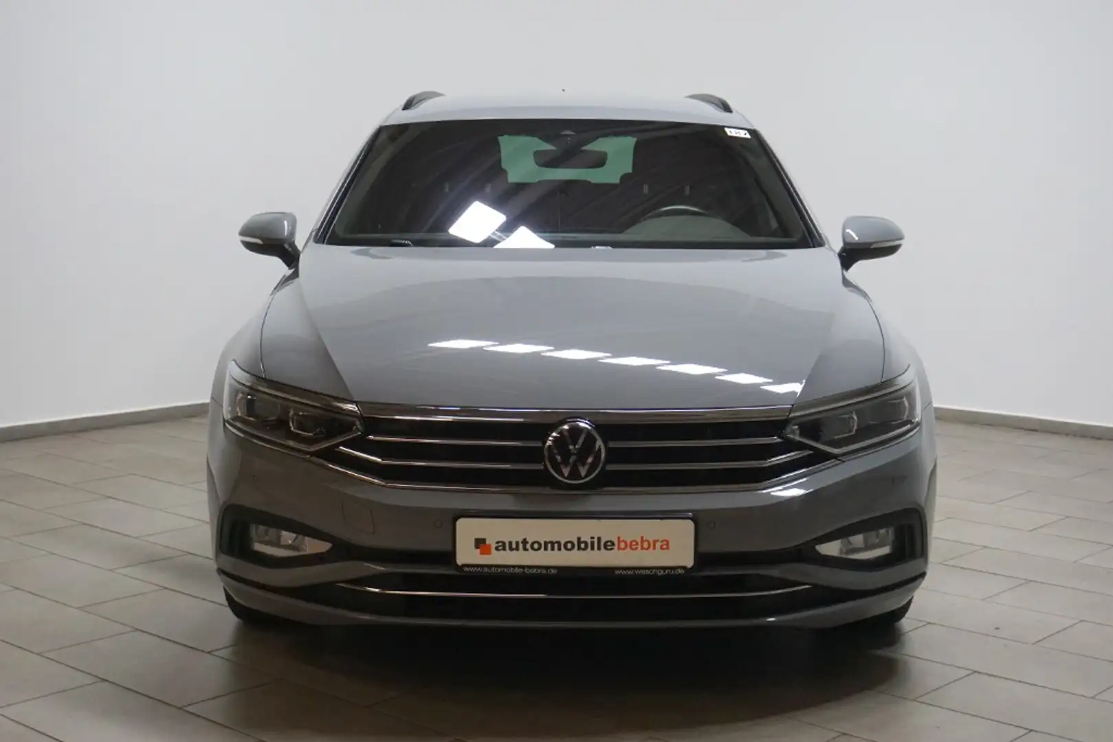 Volkswagen Passat 2.0TDI DSG Business Virtual AHK Standhz Grau - 2