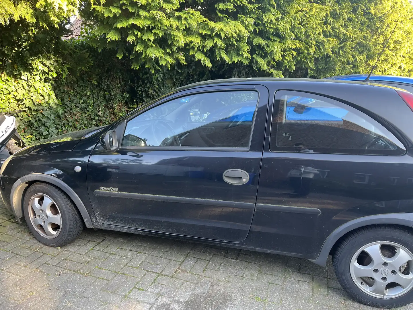 Opel Corsa Comfort Schwarz - 1