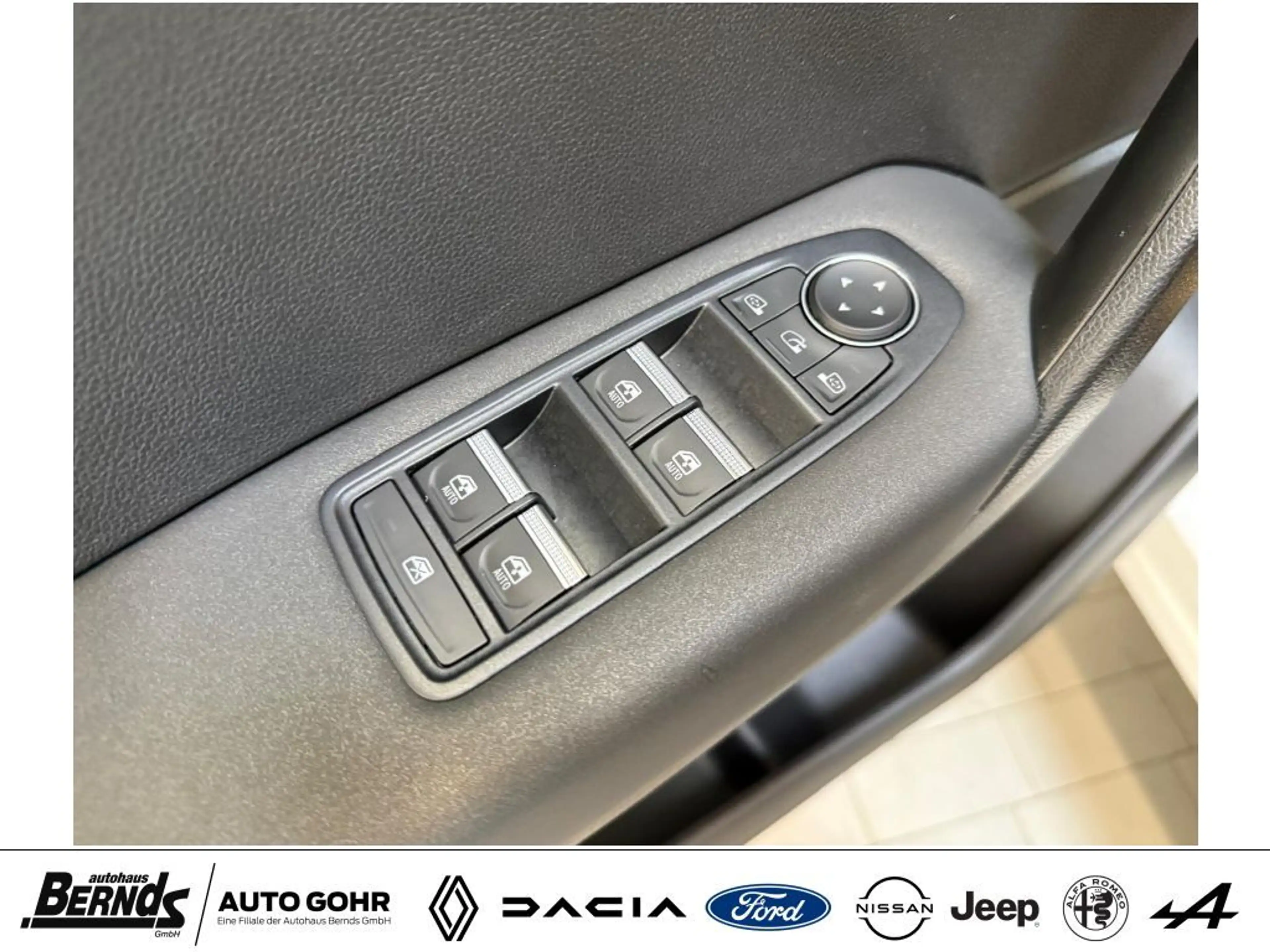 Renault Symbioz TCe Mild Hyb. 140 EVO OpenR Kamera Voll-LED Isofix — photo 14