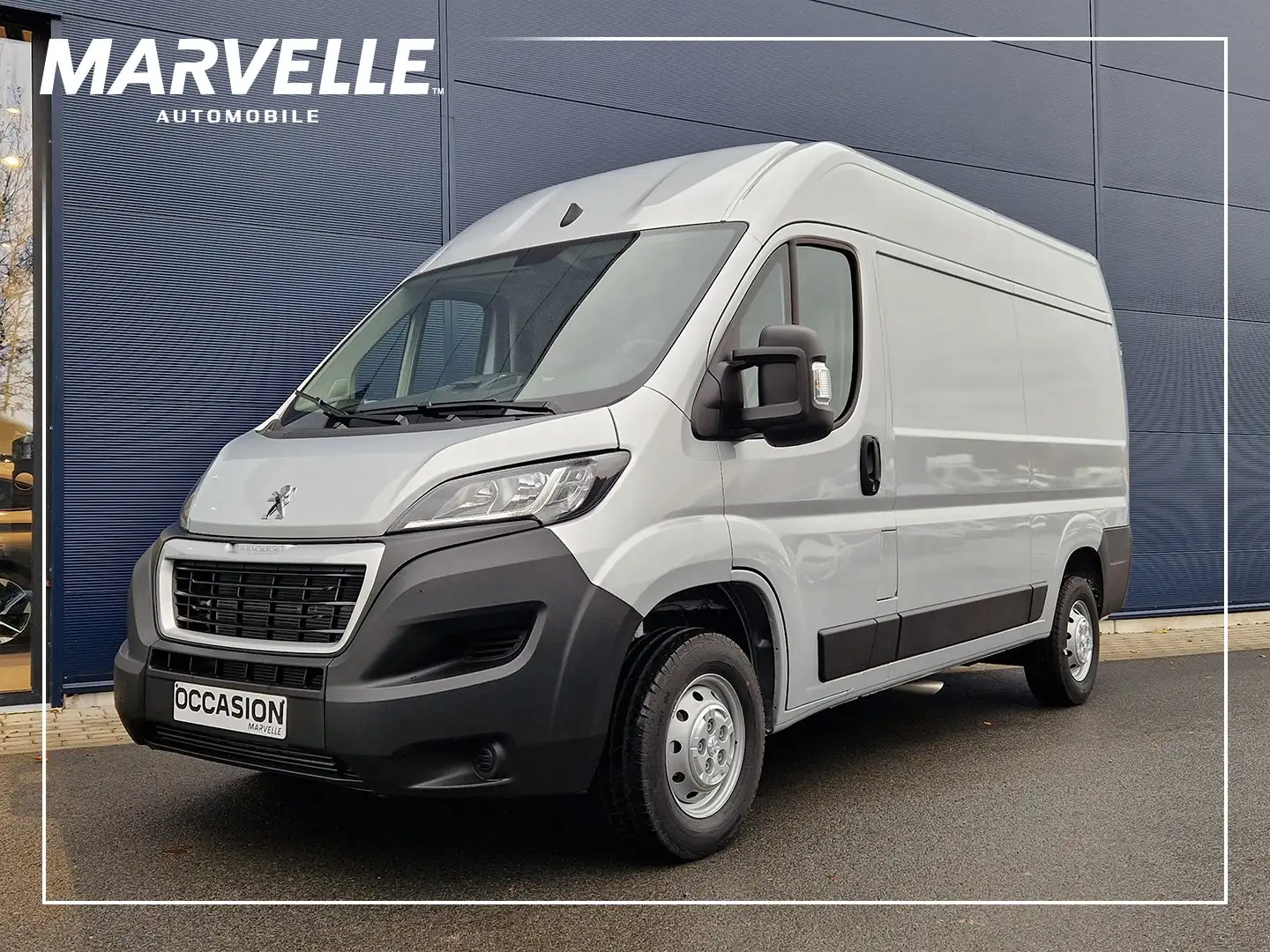 Peugeot Boxer 2.2 BlueHDi  140Ch  --- L2H2 --- Gris - 1