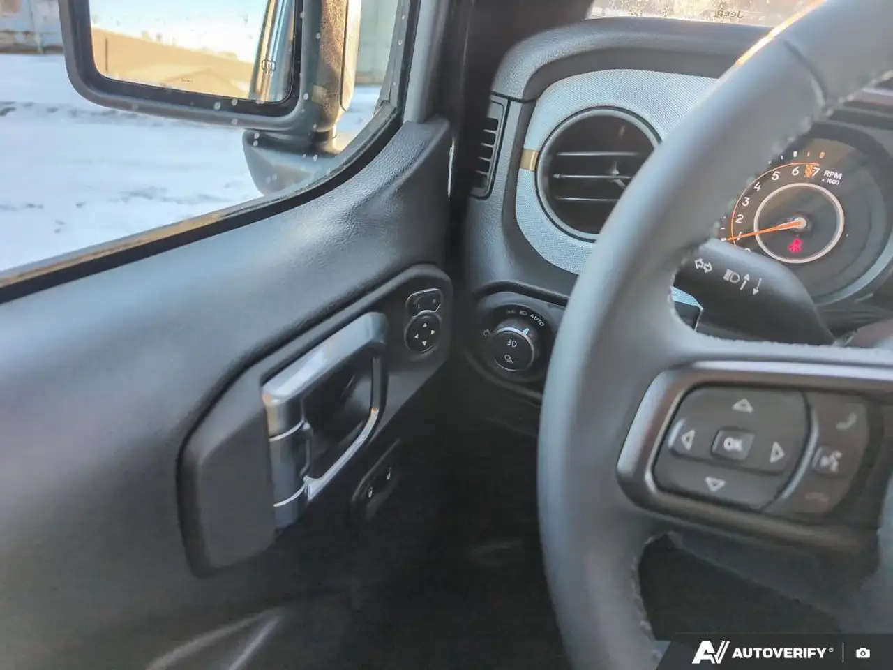 Jeep Gladiator снимка Jeep Gladiator