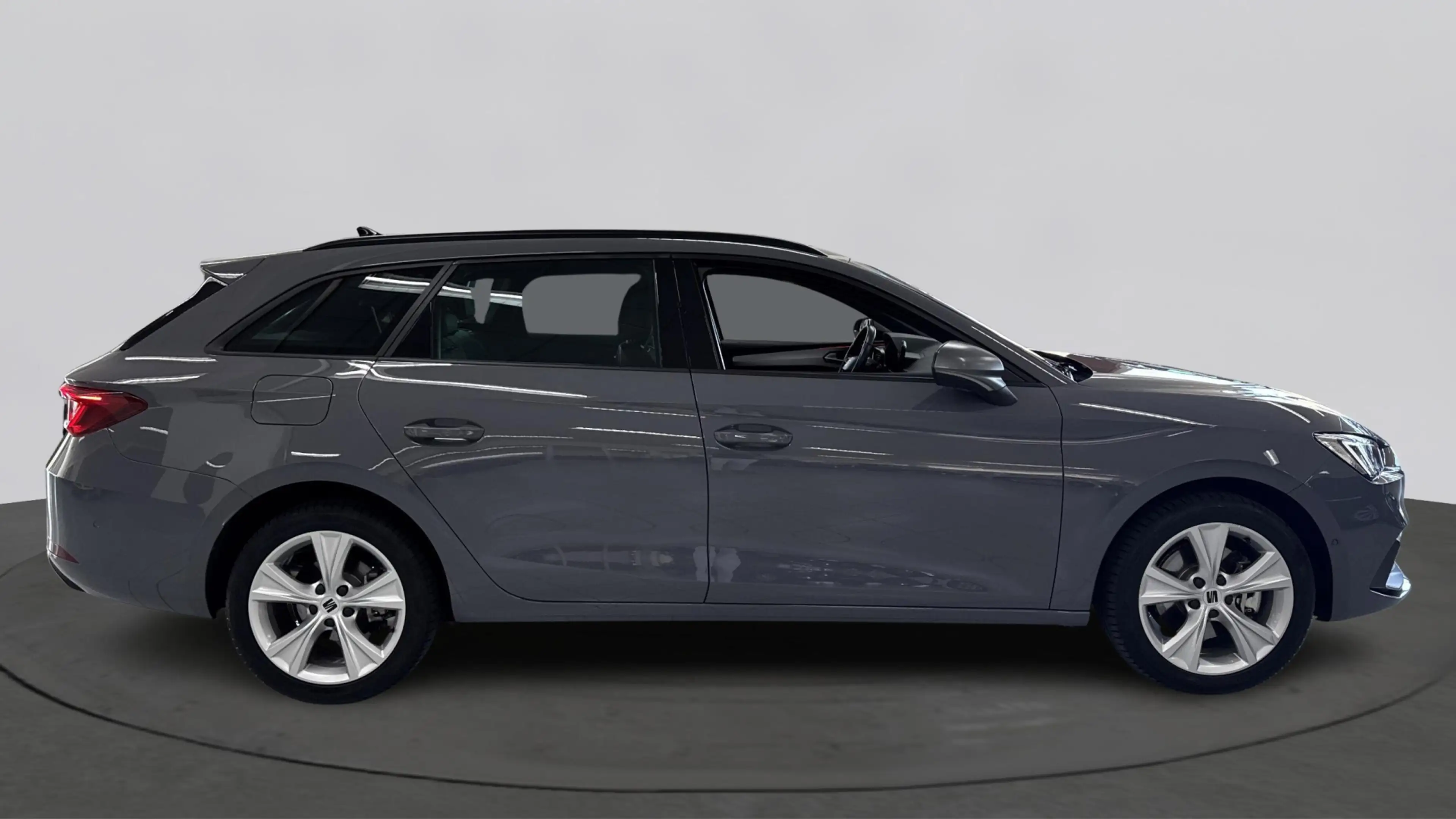 SEAT Leon e-Hybrid Sportstourer 1.4 TSI eHybrid PHEV FR Business Inte — photo 7