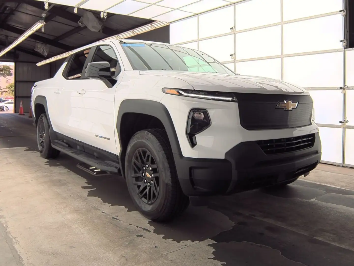 Chevrolet Silverado EV 3WT 100% Electric Černá - 2
