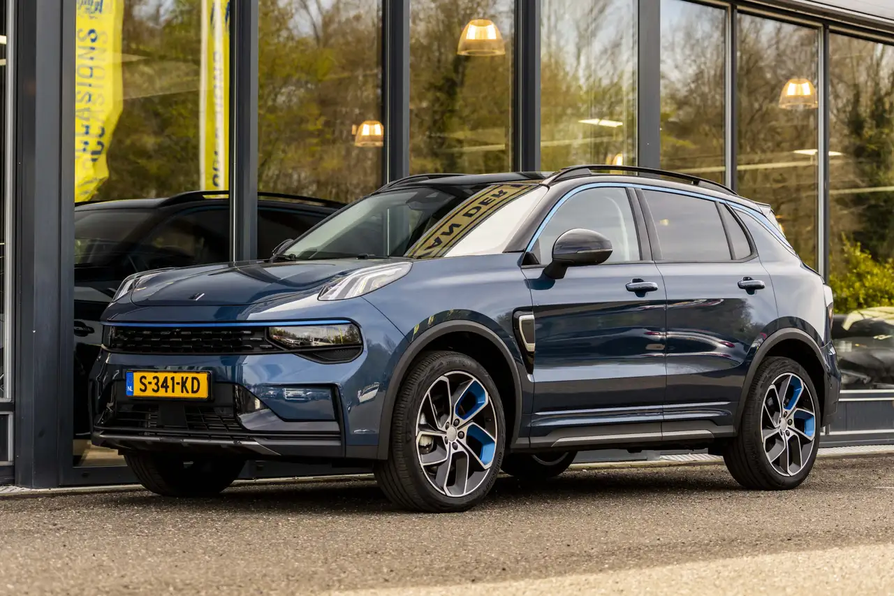 Lynk & Co 01 2023