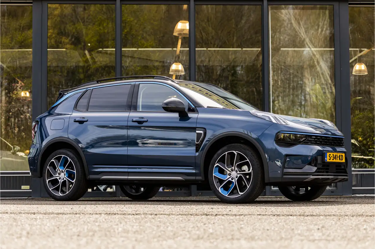 Lynk & Co 01 2023