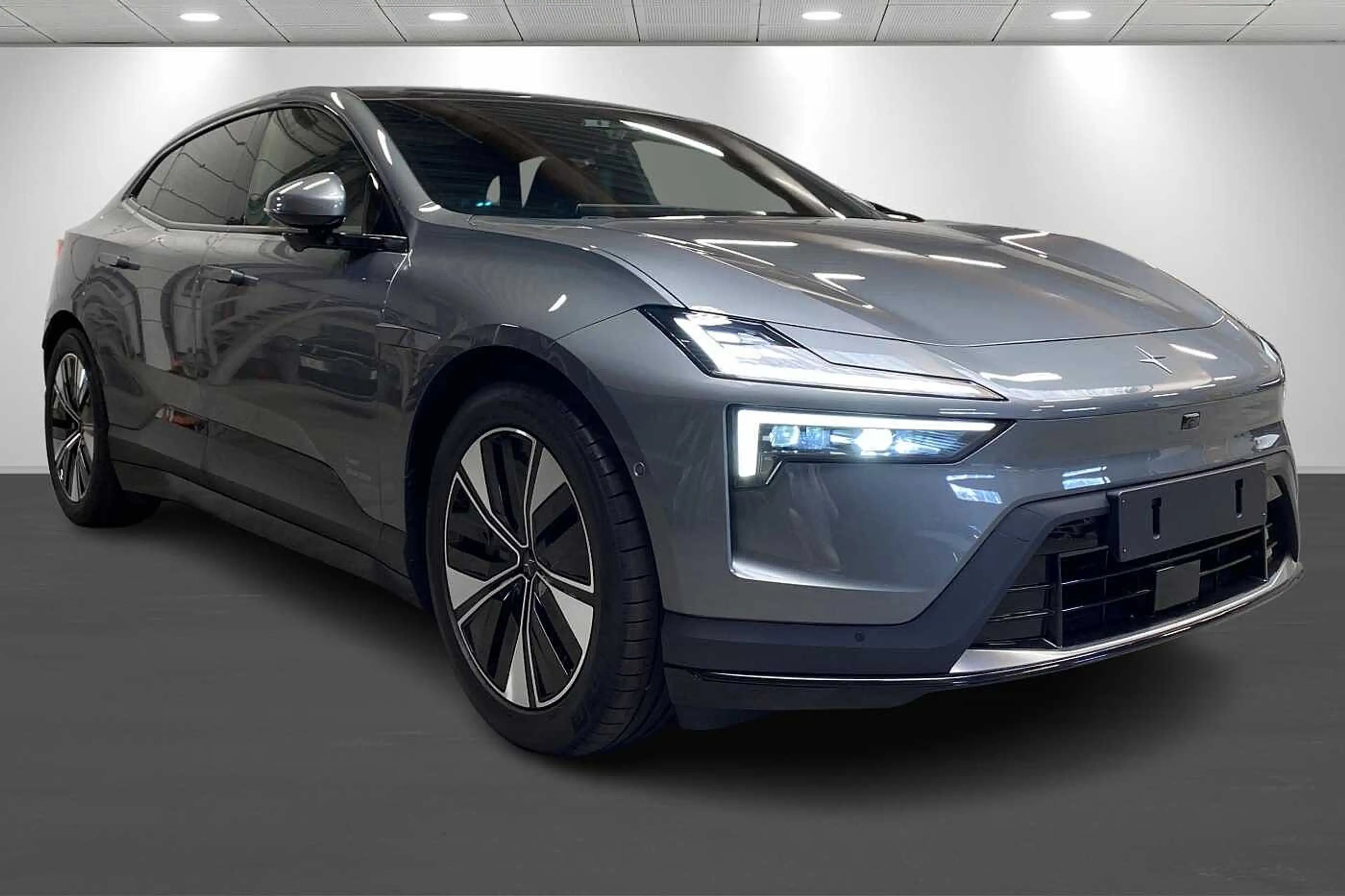 Polestar 4 Coupe SM — photo 2