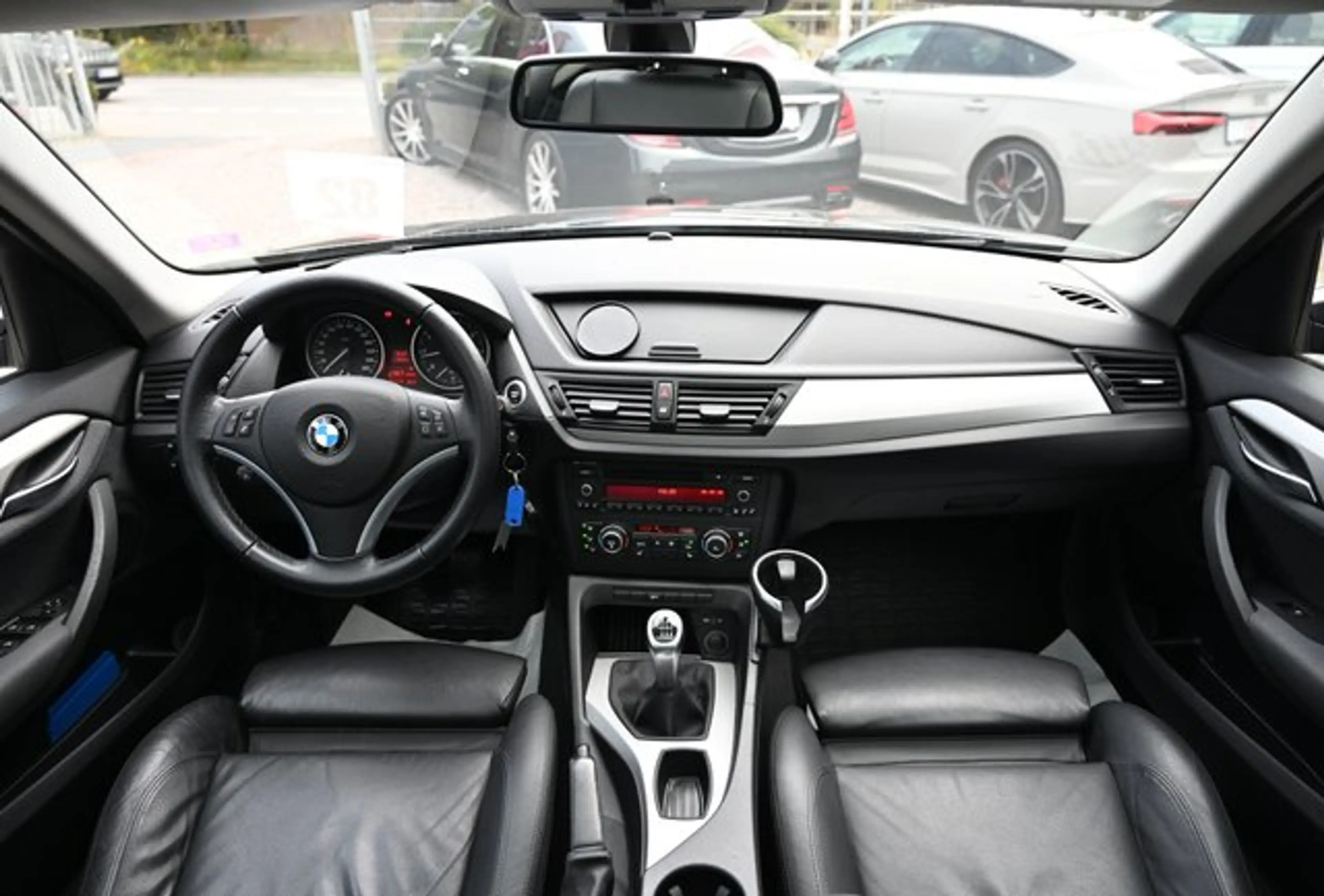 BMW iX1 BMW X1 18i X-LINE 2.HAND*PANO*Leder*BiXenon*Klimaa — photo 6