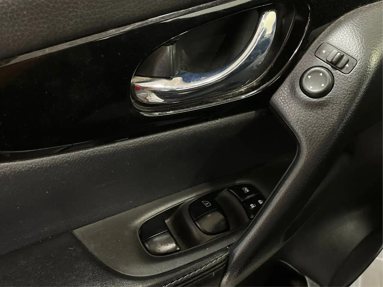 Nissan Qashqai снимка Nissan Qashqai