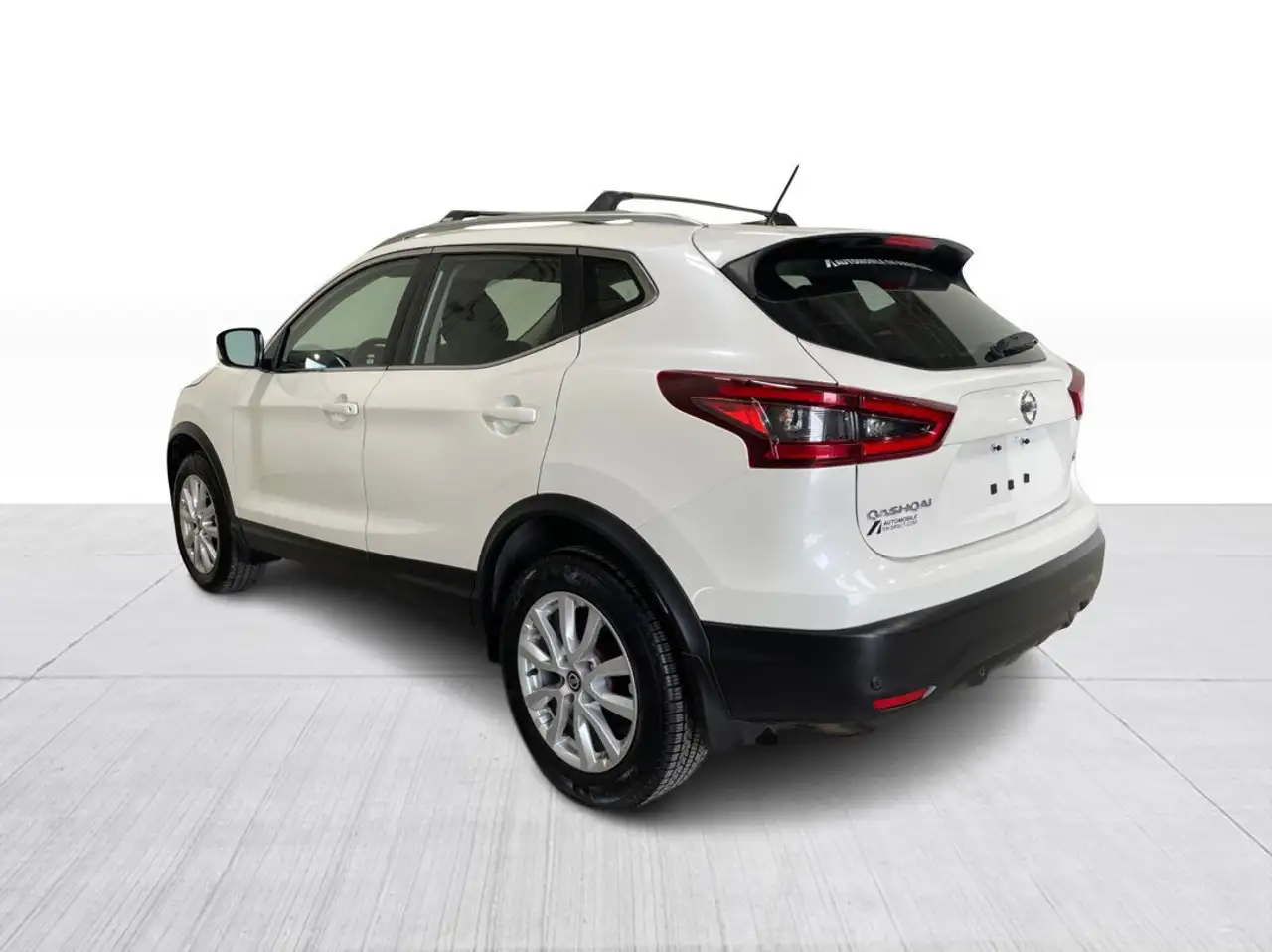Nissan Qashqai снимка Nissan Qashqai