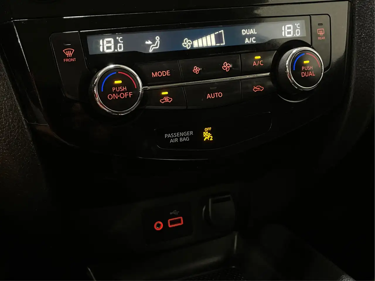 Nissan Qashqai снимка Nissan Qashqai