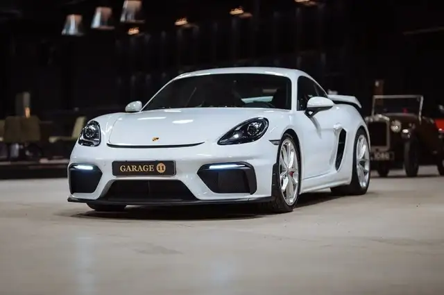 Porsche Cayman 718 4.0 GT4 420 ch