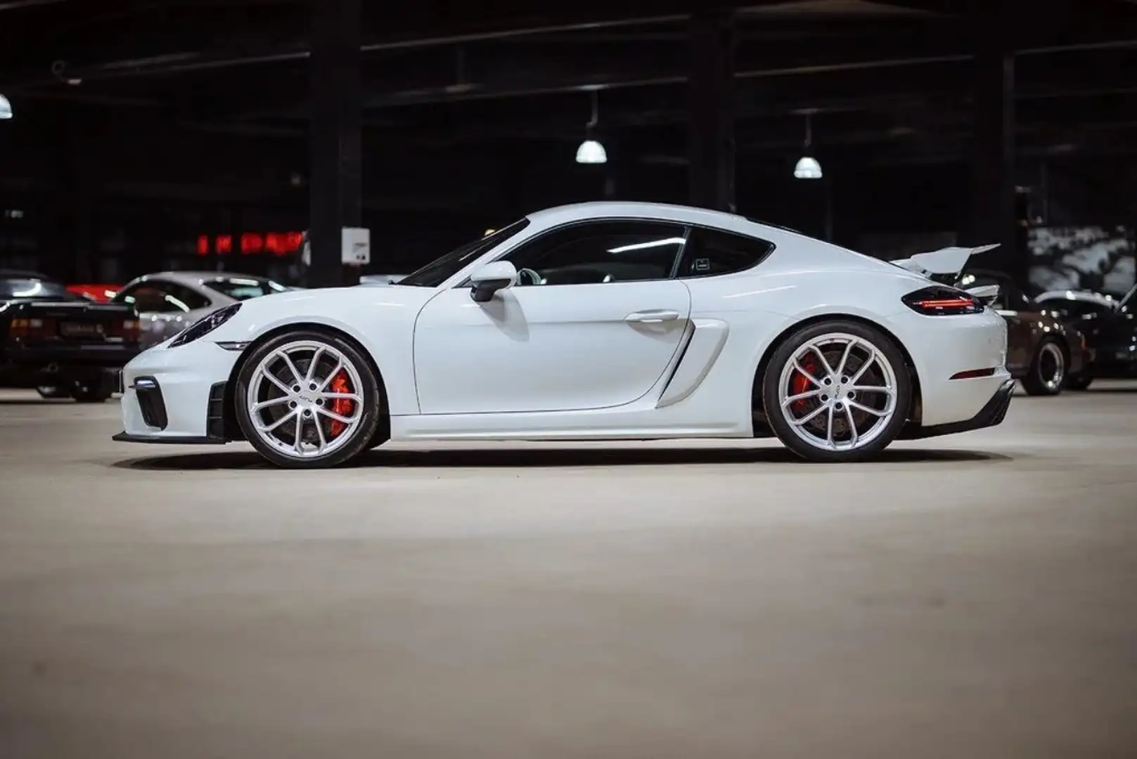 Porsche Cayman 718 4.0 GT4 420 ch Белый - 2