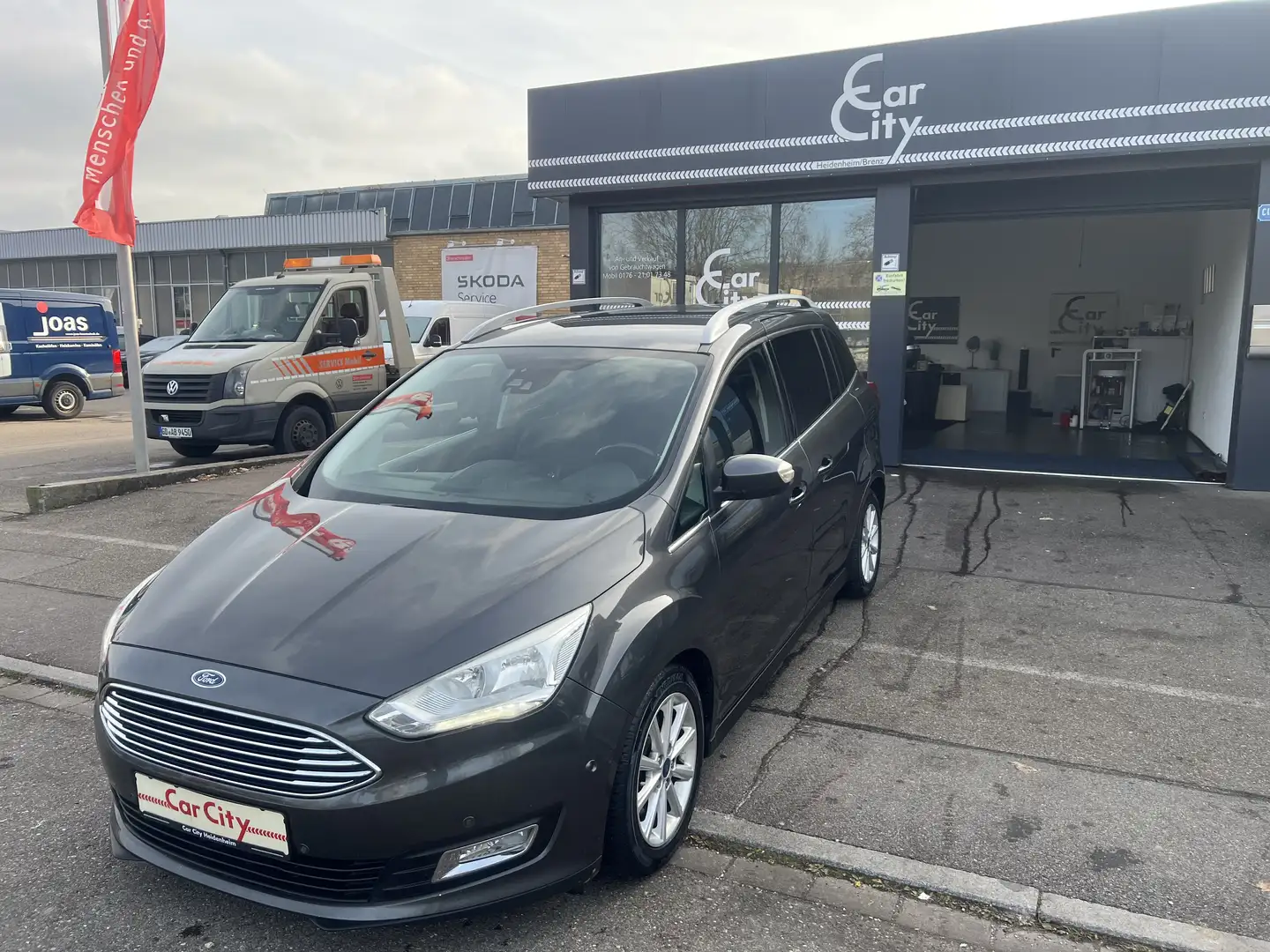 Ford Grand C-Max Titanium*7Sitzer*Zahnriemen-KD Neu*Top Zustand* Grau - 1