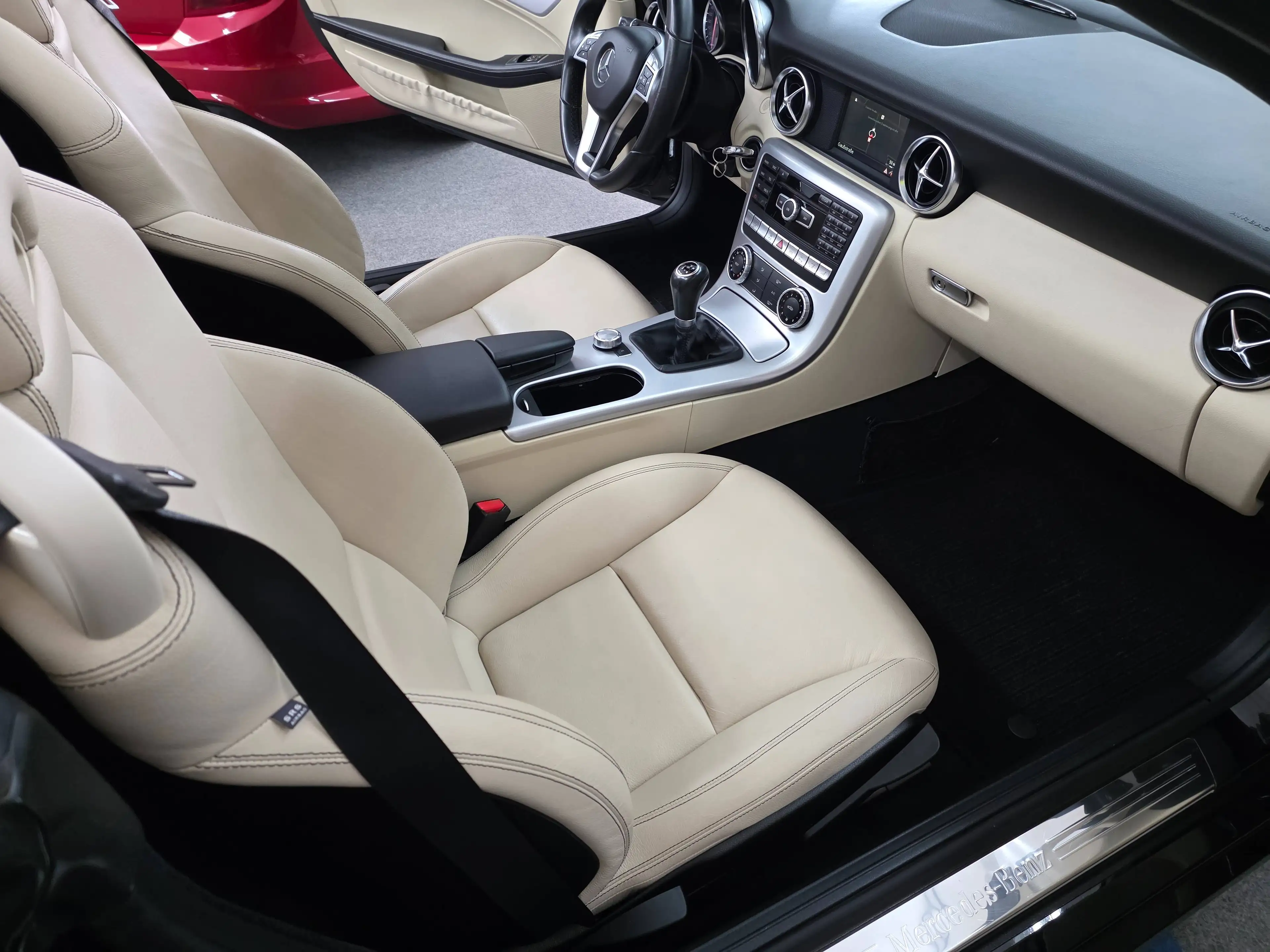 Mercedes-Benz SLK 200 SLK-Klasse BlueEFF. Klima,Leder,Airscarf,Navi,PTS,Tempo,Shz,Panoramadach — photo 19