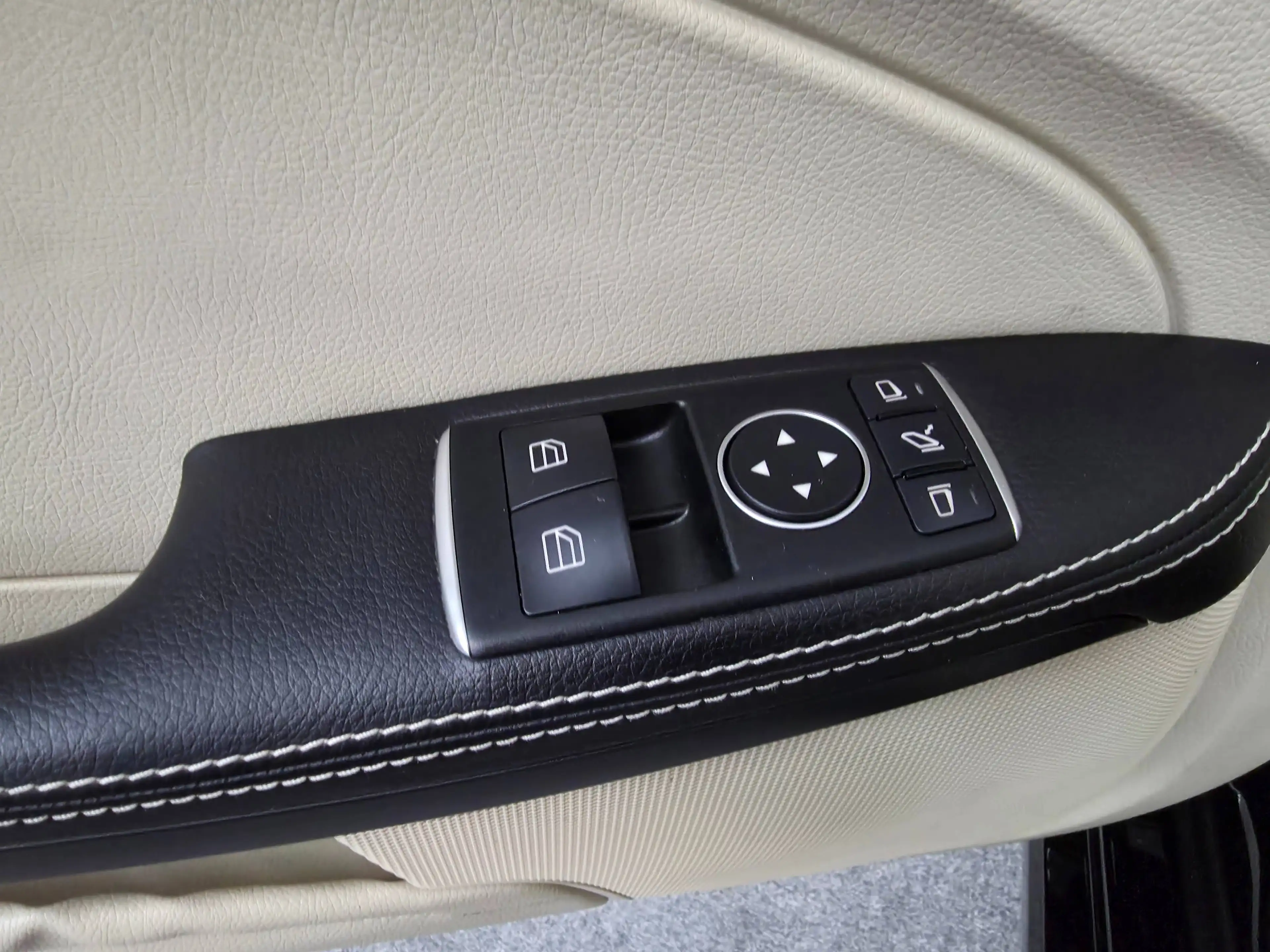 Mercedes-Benz SLK 200 SLK-Klasse BlueEFF. Klima,Leder,Airscarf,Navi,PTS,Tempo,Shz,Panoramadach — photo 6